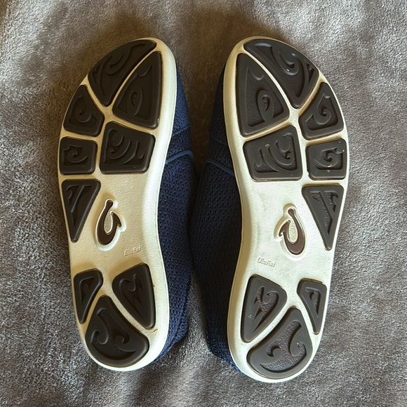 Men's size  8 Olukai  slip ons sneakers navy blue comfortable mesh style - Picture 7 of 14